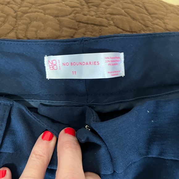 (2) EUC CUTE MATCHING OUTFITS BOTTOMS 11/27 TOP XL - Picture 7 of 9